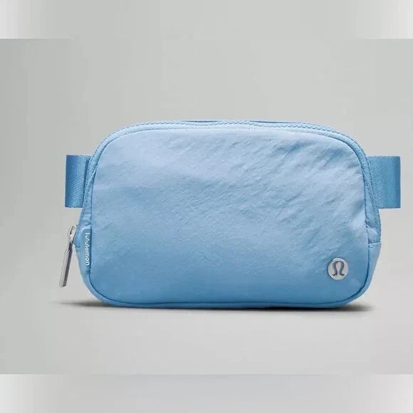 Lululemon Everywhere Belt Bag 1L  Blue