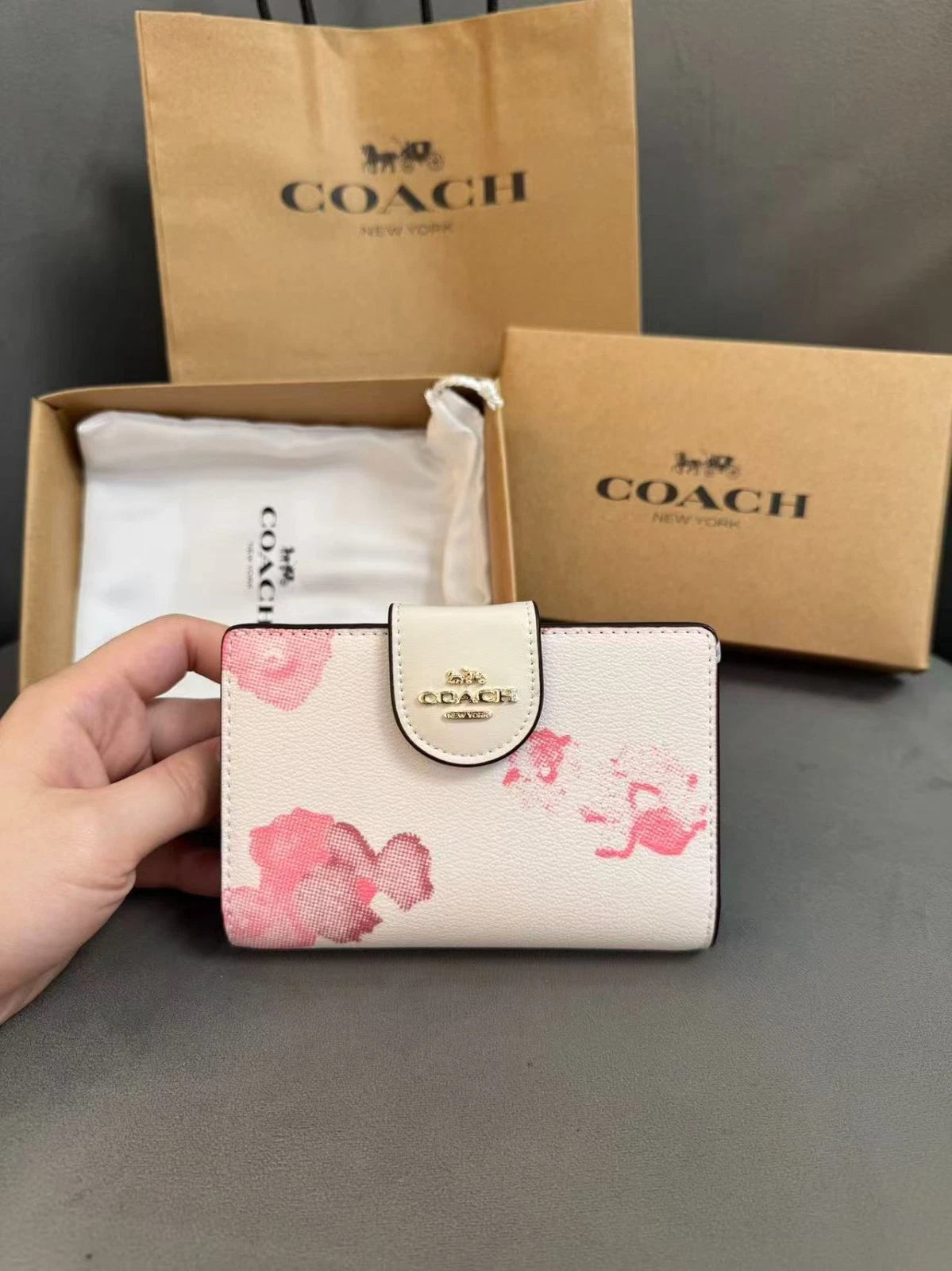 NWT Coach Medium Corner Zip Wallet With Floral Print White/Pink